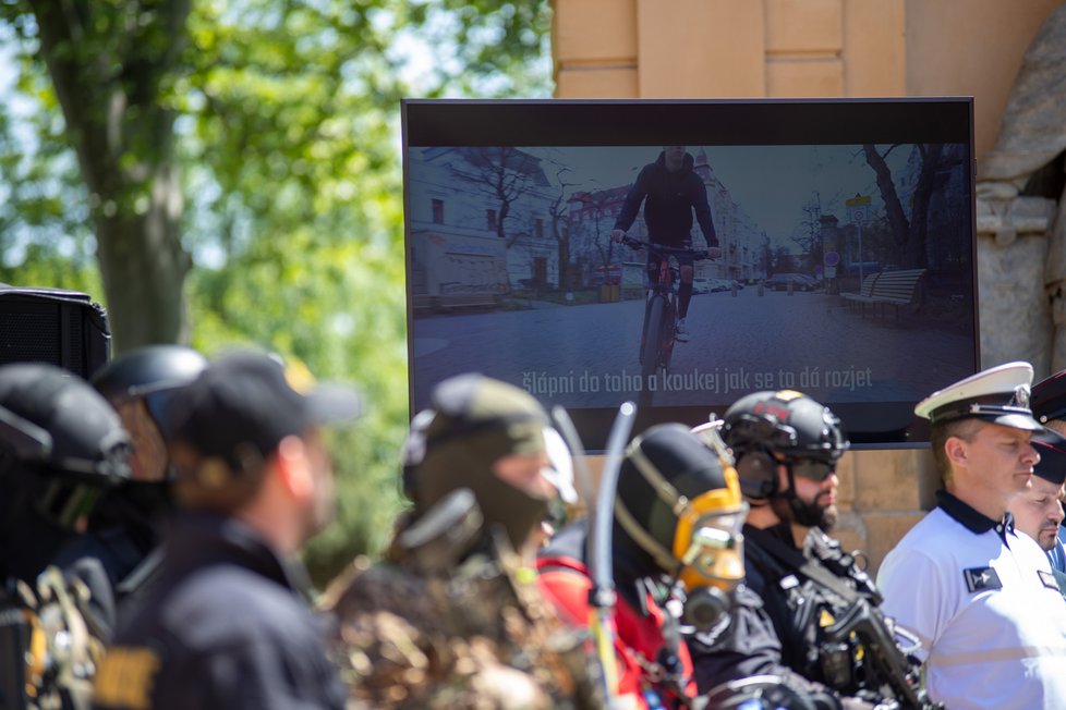 Policie spustila novou náborovou kampaň.