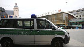 Policie zadržela pár, který pašoval drogy v originálním úkrytu.