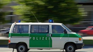 Němci propustili 11 údajných islamistů. Policie při protiteroristické akci nenašla zbraně ani výbušniny