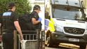 Policie na jihozápadě Anglie tento týden osvobodila osm Čechů, kteří byli proti své vůli nuceni pracovat pro skupinu osmi osob východoevropského původu.