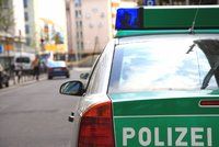 V Německu obvinili čtyři muže: Před 20 lety upálili v Česku kamaráda!