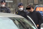 Pražští policisté v září zadrželi muže, který s falešným policejním průkazem zastavoval vozidla. Průkazku měl vytištěnou na tiskárně (21. prosince 2021).