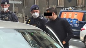 Falešný policista řádil po Praze! Místo pokut chtěl omluvu. „Šlo mi o spravedlnost,“ řekl