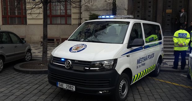 Pražská městská policie v roce 2015 řešila 1,1 milionu přestupků