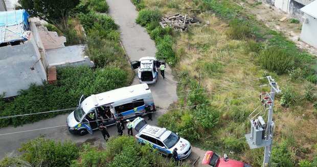 Policisté zadrželi v sobotu ráno převaděče, který před nimi prchal po D2 na Břeclavsku.