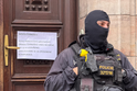 Policie na Městském úřadu zadržela 16 pracovníků: Razie kvůli řidičákům?