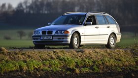 Muž se rozjel se smyčkou na krku. (březen 2014)
