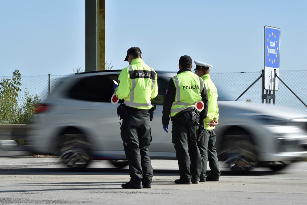 Slovenská policie ode dneška začíná s intenzivními kontrolami na hranicích