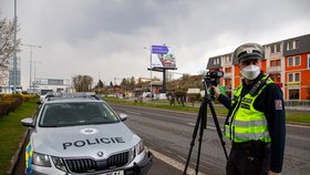 Opilá řidička na Zlínsku vezla v autě dvě děti: Policistům nadýchala dvě promile!