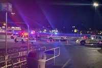 Střelba na bowlingu: Útočník náhodně pálil do lidí, tři zabil. Další jsou zranění
