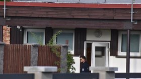 Střelba v Kostelci nad Labem: Ženu tu měl postřelit neznámý muž.