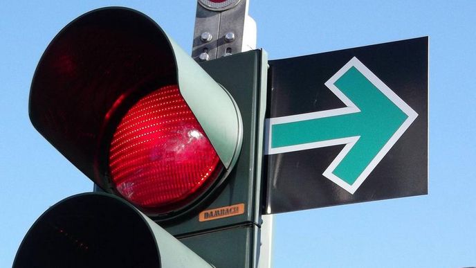 Policie upozorňuje na německý semafor. Čeští řidiči ho totiž nechápou