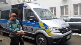 Policie obvinila muže z říjnové vraždy v Ústí nad Labem. Po činu uprchl do Německa.