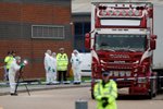 Policie našla na jihovýchodě Anglie v kamionu 39 mrtvých (23. 10. 2019).
