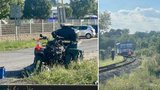 Řidič (23) čtyřkolky se v Roudnici nad Labem srazil s jedoucím vlakem: Na místě zasahoval vrtulník!