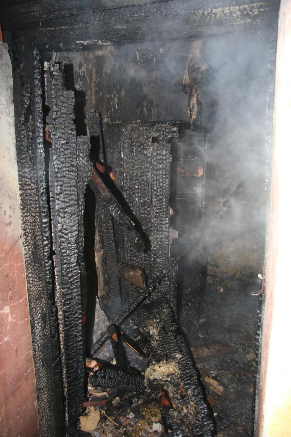 Ve zlínském domě uhořeli dva muži.
