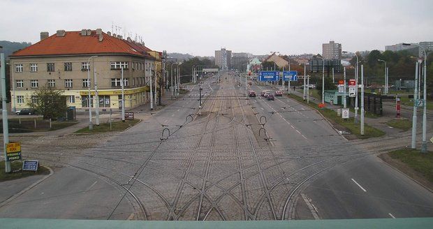 Mladík (19) se přiznal k vraždě dívky (†21): Sám přišel na policii