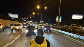 Noční zátah policie v Praze: Zkontrolovali přes tisíc aut, řidič rekordman nadýchal 1,49 promile alkoholu