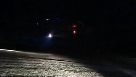 Policisté, hasiči a Armáda ČR na Strakonicku pátrali po letadlu. Nepoškozené ho našli v hangáru. (13. března)