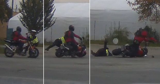 Zfetovaný motorkář na Šumpersku srazil policistku: Hrozí mu šest let ve vězení