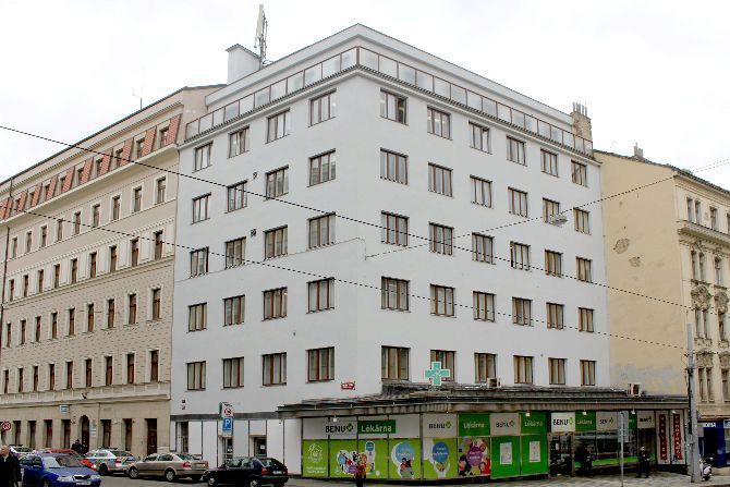 Nová budova polikliniky v Praze 7