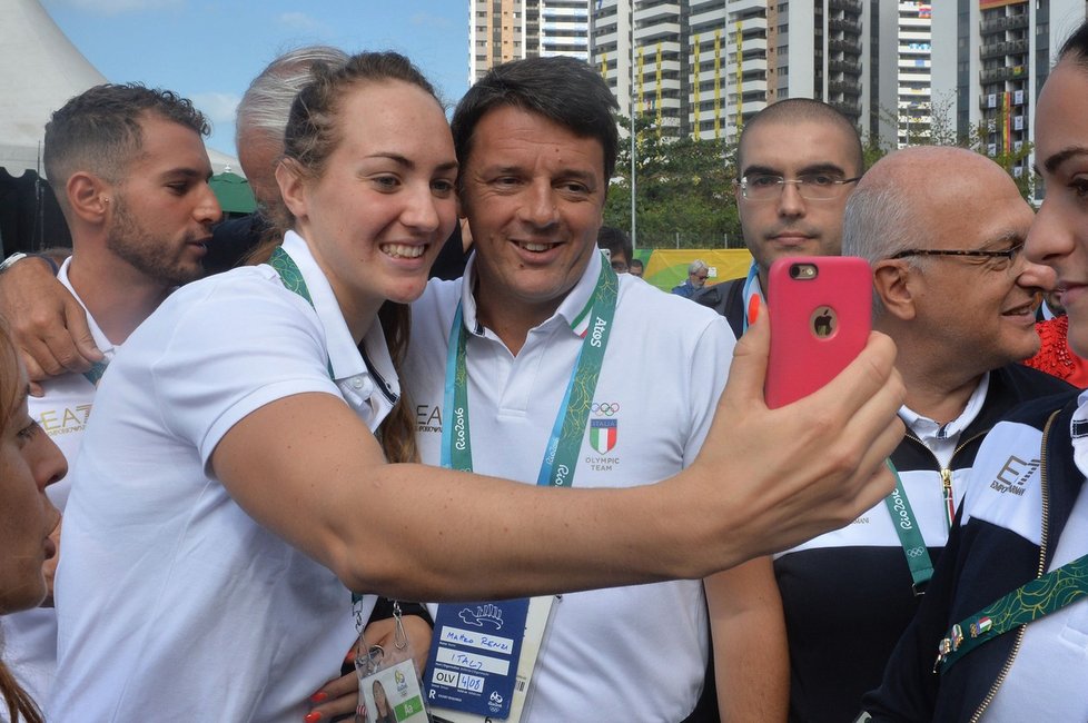 Politici v Riu: Italský premiér Matteo Renzi v olympijské vesnici