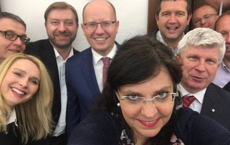 Děsivé selfie z ČSSD.