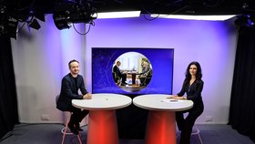 Hostem Epicentra Blesku k ustavující schůzi Poslanecké sněmovny a podpisu nové koaliční smlouvy, byl politolog Milan Školník