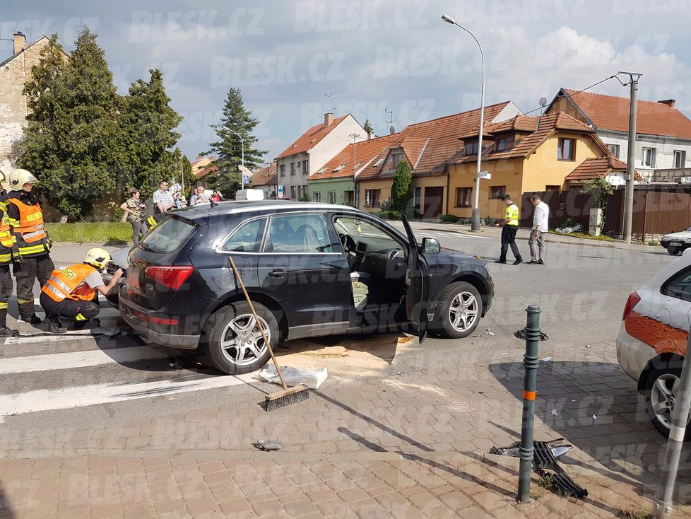 Bolek Polívka měl autonehodu.