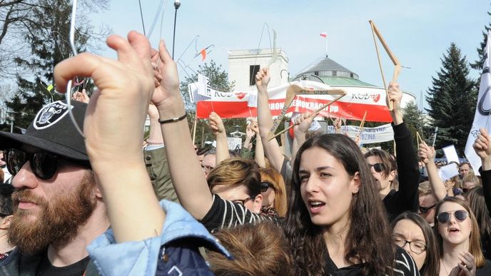 Polská demonstrace za právo na bezpečný potrat