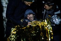 Bratři málem umrzli v lesích. Migranty na polsko-běloruské hranici zachraňují dobrovolníci