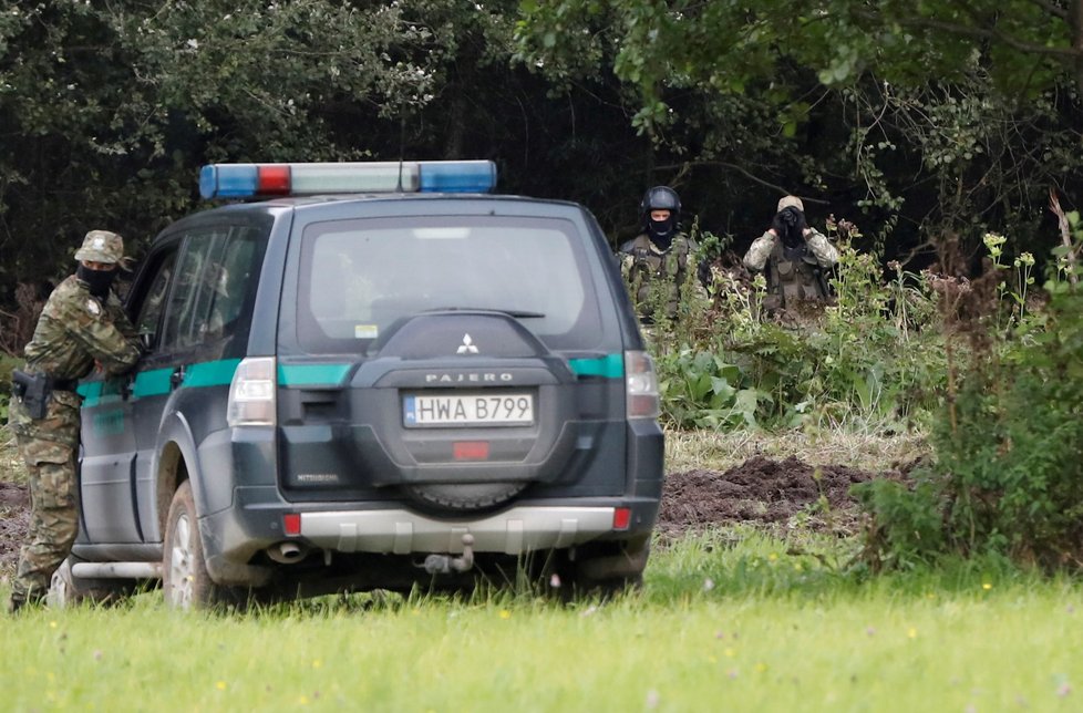 Migranti na hranici mezi Polskem a Běloruskem živoří v děsivých podmínkách.