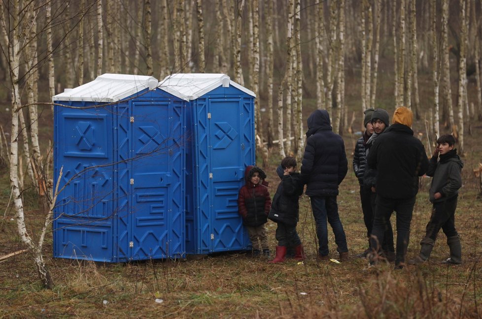 Migranti z Blízkého východu na polsko-běloruské hranici (14. 11. 2021)