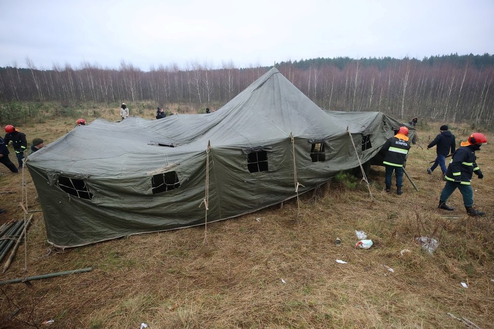 Migranti z Blízkého východu na polsko-běloruské hranici (14. 11. 2021)