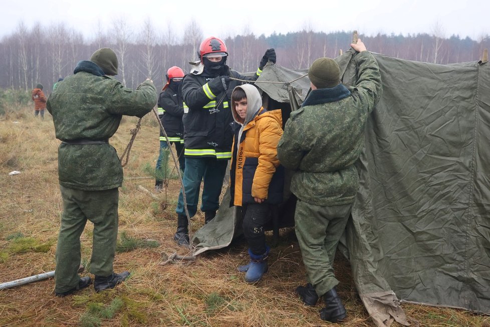 Migranti z Blízkého východu na polsko-běloruské hranici (14. 11. 2021)