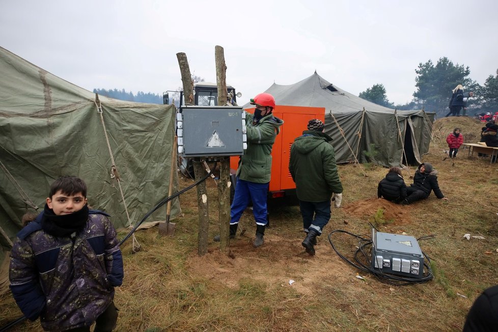 Migranti z Blízkého východu na polsko-běloruské hranici (14. 11. 2021)