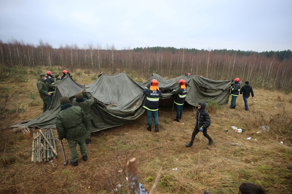 Migranti z Blízkého východu na polsko-běloruské hranici (14. 11. 2021)