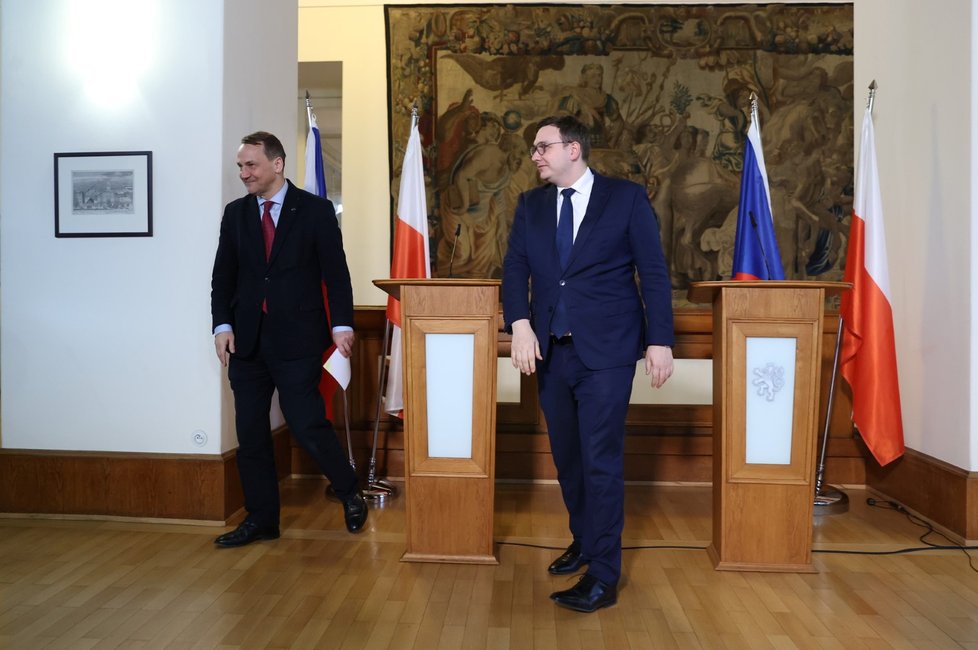 Ministr zahraničí Jan Lipavský se sešel se svým polským protějškem Radoslawem Sikorskim, 20. března 2024, Praha.