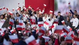 Polský prezident Andrzej Duda se po oznámení tzv. exit pollů radoval z výhry (12. 7. 2020)