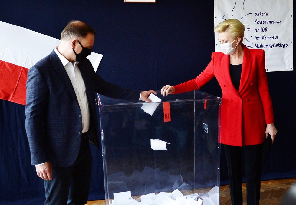 Prezident Andrzej Duda obhajoval ve volbách mandát (12. 7. 2020)