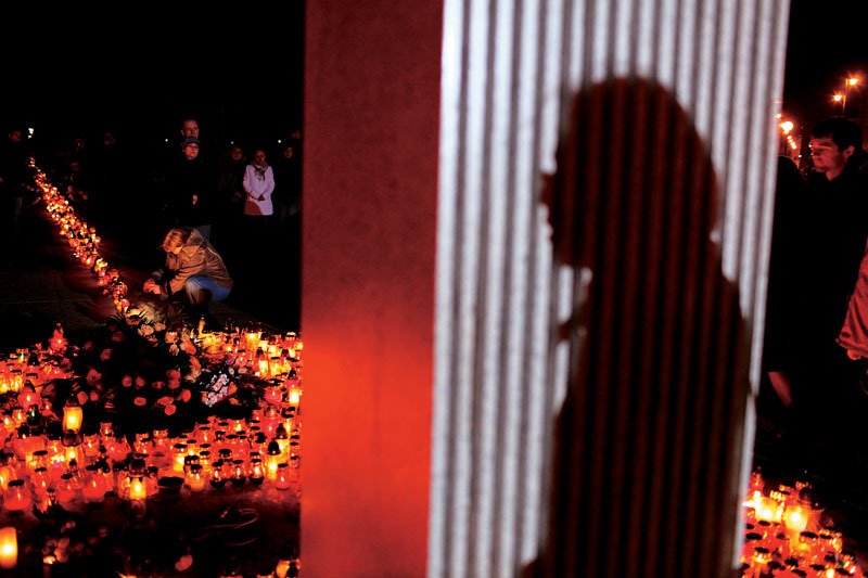 Dějinný stín masakru v Katyni se vrátil