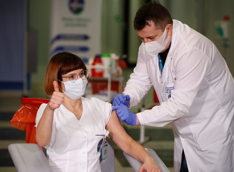 Začátek očkování proti koronaviru v Polsku (27. 12. 2020)