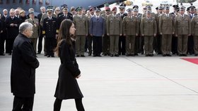 Prezidentova dcera Marta a prezidentův bratr Jaroslaw Kaczyński