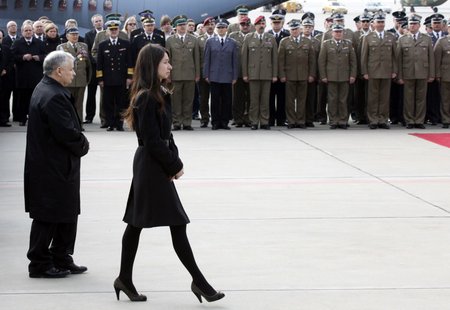 Prezidentova dcera Marta a prezidentův bratr Jaroslaw Kaczyński