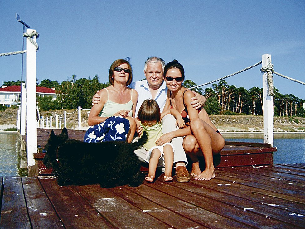 Letní rodinná dovolená prezidentského páru s dcerou Martou a vnučkami
