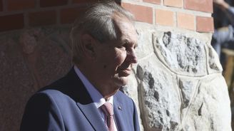 Zeman opět rozděluje společnost. Útoky na demokratické instituce jsou nebezpečné