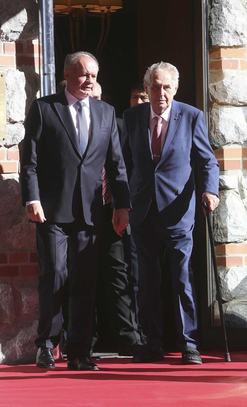 Prezidenti V4 v Štrbském Plese rokovali o Evropské unii. Na snímku slovenský prezident Andrej Kiska a český prezident Miloš Zeman.(11.10.2018)