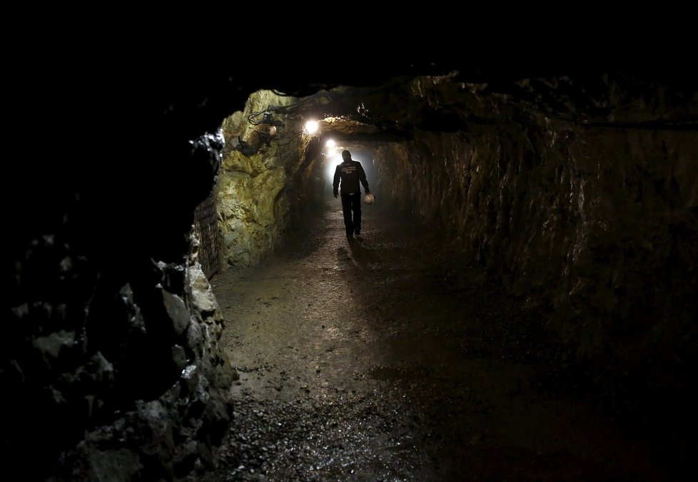 Nacisté u Valbřichu rozestavěli obří podzemní komplex, který měl být součástí projektu Riese.