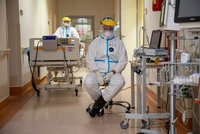 Evropa jako první překročila hranici milionu obětí koronaviru. Česko je nejhorší v regionu