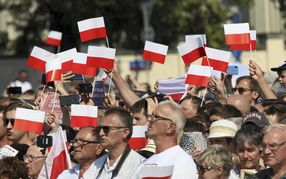 Poláci si připomínají 80. výročí vypuknutí druhé světové války.